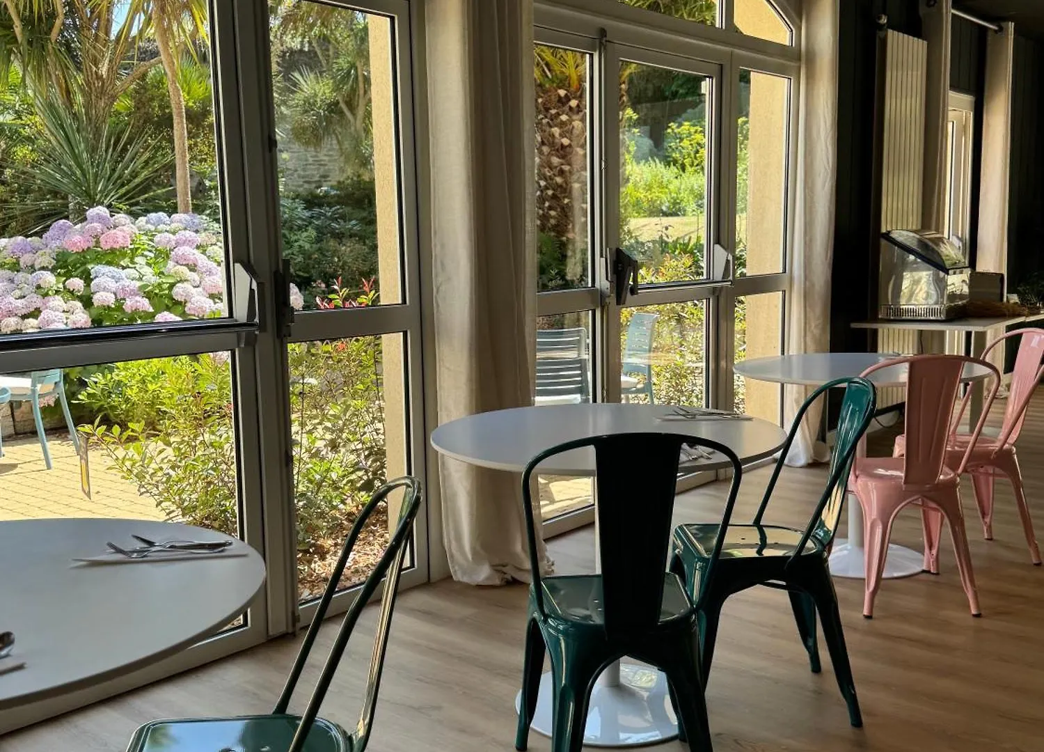 Aigue Marine Logis Hotel et Restaurant Tréguier