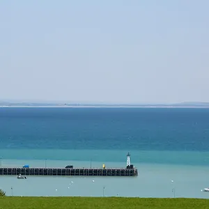 Affittacamere La Metairie-du-vauhariot - Ou - Piscine Chauffée - Vue Et Mont Saint Michel Et Gr34 - Résidence Hôtelière, Cancale