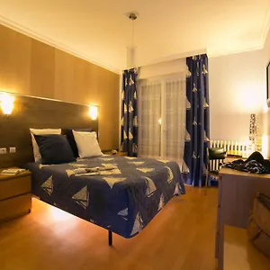 Отель Breizh